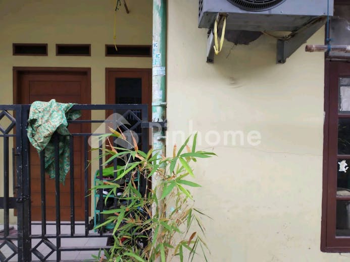 dijual rumah cakung di jln smu - 5