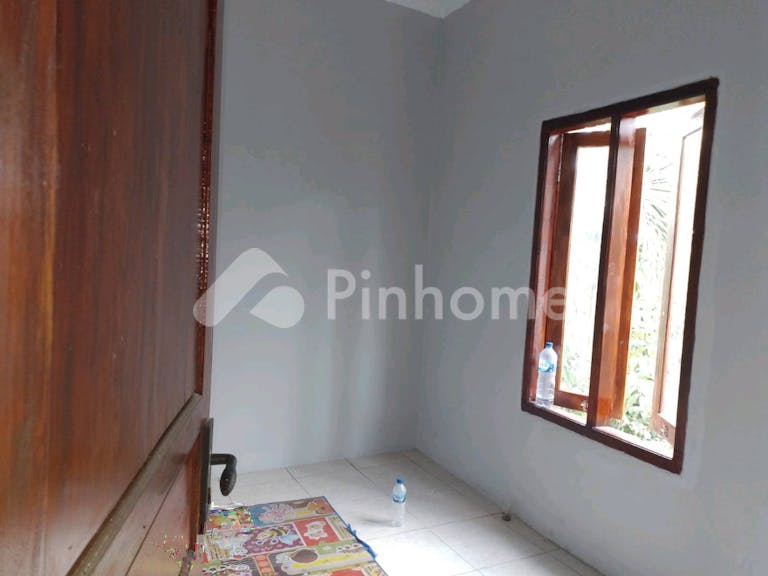 dijual rumah 2 lantai samping stasiun di parung panjang - 6