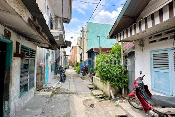 dijual rumah siap huni di jalan hm said - 2