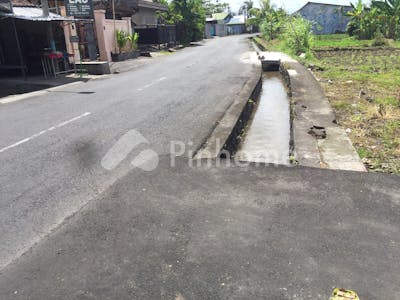 dijual tanah komersial lokasi strategis di jln raya cekomaria denpasar - 5