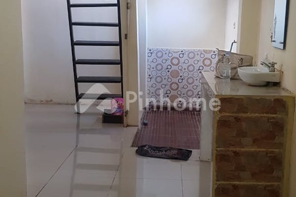 dijual rumah lokasi strategis di jl  poros wayong 1 perumahan diamond alfa - 3