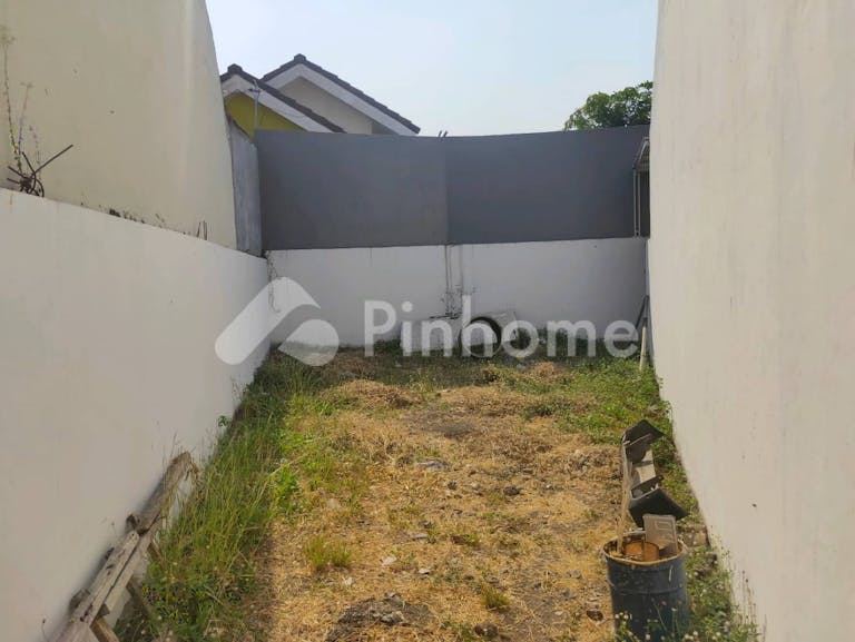 dijual rumah oper kredit 25jt di temu - 8