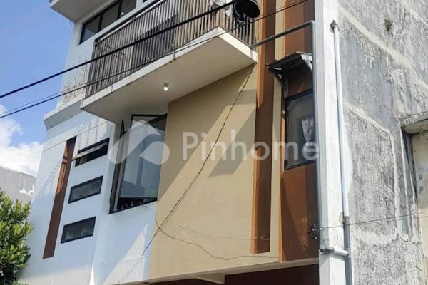 dijual rumah kos di jl  riau mastrip kab jember jawa timur