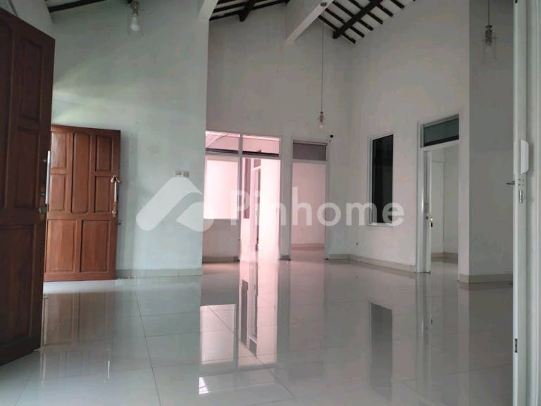 disewakan rumah murah di arcamanik di jl  banjarsari - 4