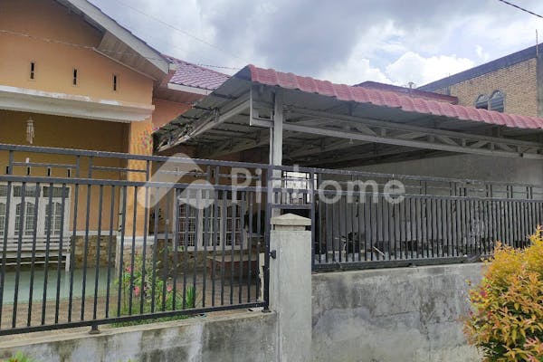 dijual rumah di jalan pimpinan - 2