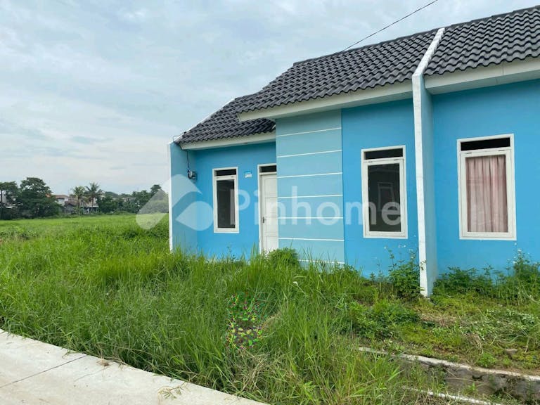 dijual rumah oper kredit di jl raya provinsi jkt tangerang - 1