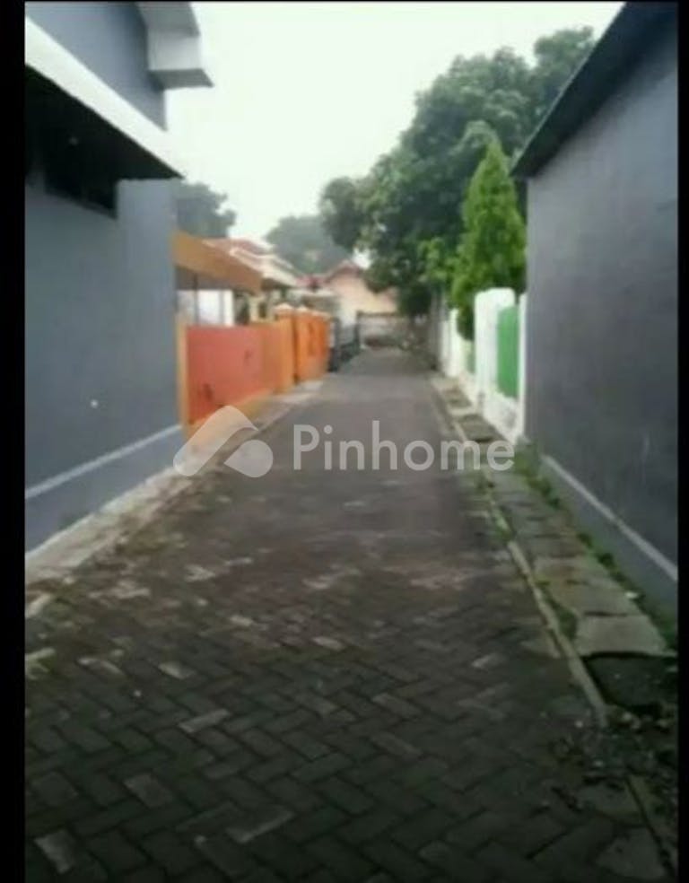 dijual rumah kota pasuruan di sarmidi ms - 8