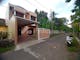 Disewakan Rumah Baru 2 Lantai Ada Kolam Renang di Jl. Letkol Subandri - Thumbnail 2