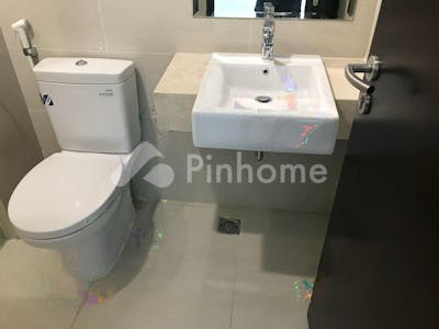 dijual apartemen amethyst jual rugi di puri mansion - 3