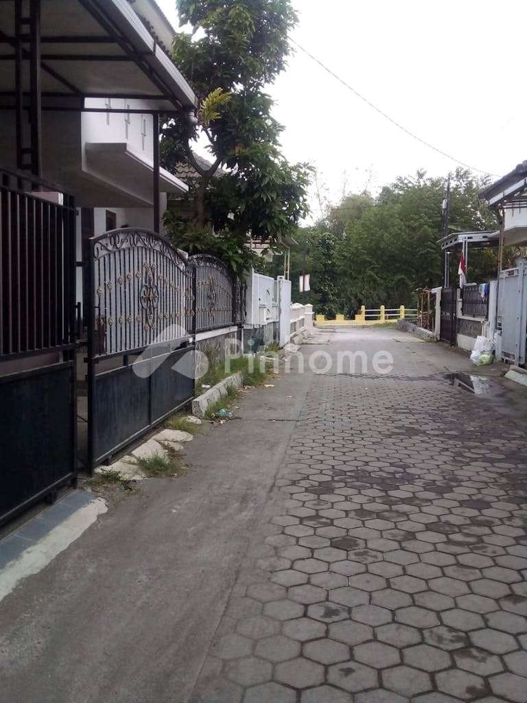 disewakan rumah dalam perumahan di gedongkiwo - 14