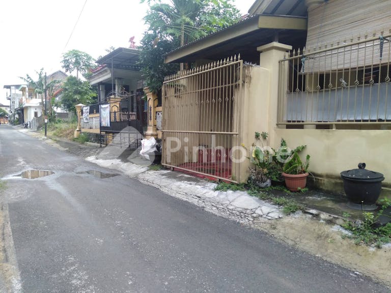 disewakan rumah lingkungan nyaman di kenari asri - 2