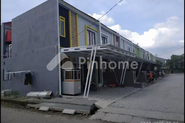 dijual rumah 2lantai mewah strategis di legok - 2