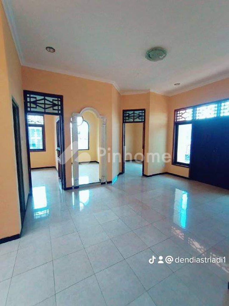 dijual rumah bagus  megah  murah  nyaman di tlogosari kulon  kota semarang - 7