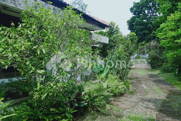 dijual rumah lokasi strategis dekat rs di jalan senam tanah sareal - 8