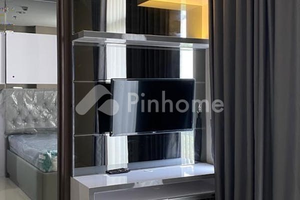 dijual apartemen siap huni full furnished di ciputra internasional - 2