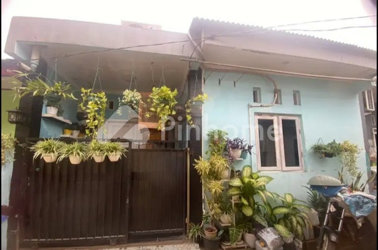 dijual rumah di jalan jagakarsa - 2