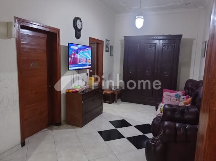 dijual rumah dan kost harga istimewa di klojen kota malang  di mayjend panjaitan - 4