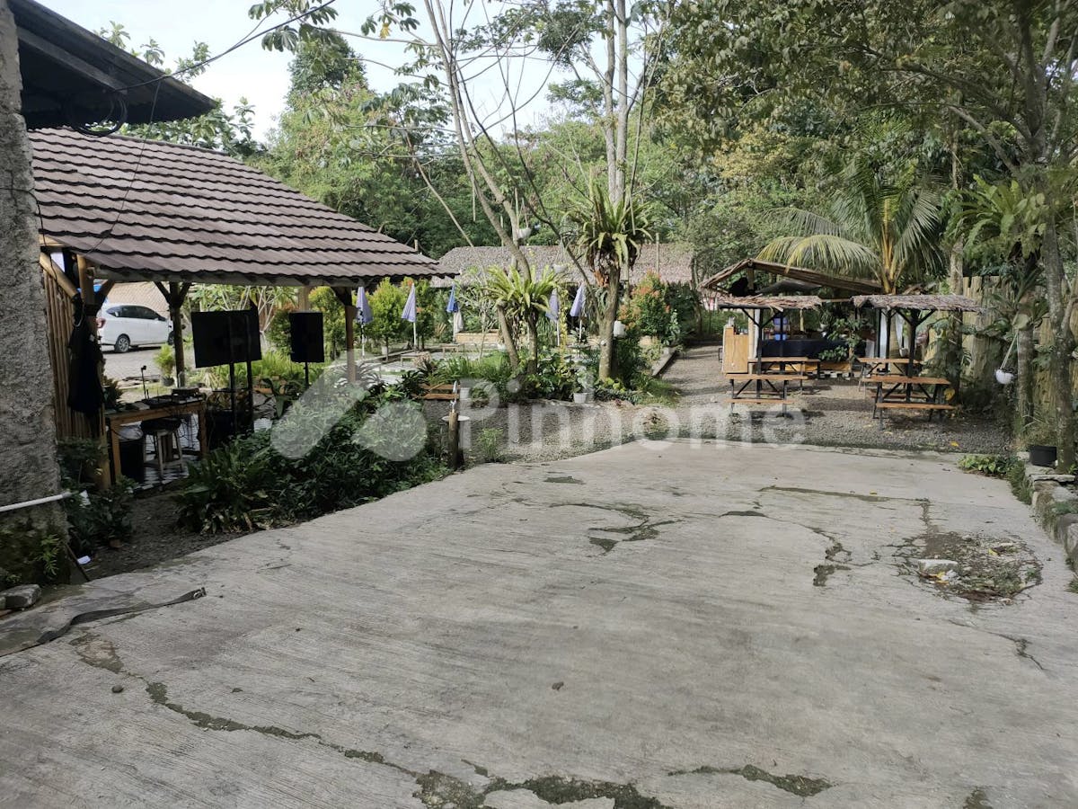 dijual tanah komersial plus usaha cafe taman di jln  raya darmaga km7 - 14