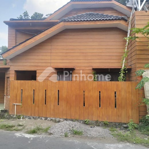 dijual rumah lingkugan asri di wedomartani  ngemplak - 2