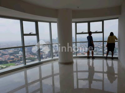 dijual apartemen lokasi bagus dekat mall di one icon  jl  jendral basuki rachmat - 2