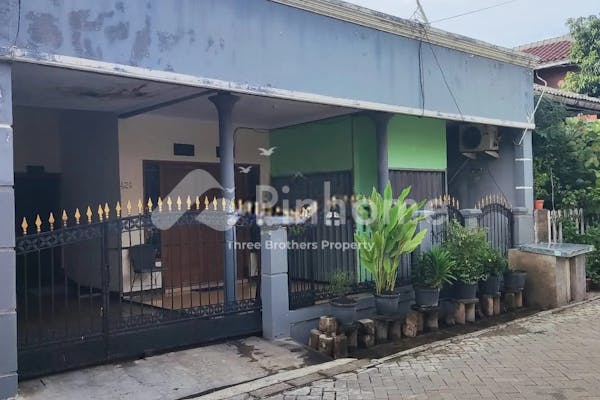 dijual rumah via lelang lokasi bagus di perumahan barata - 1