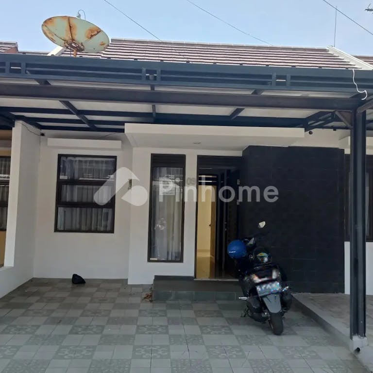 disewakan rumah per tahun siap huni di komplek grand sharon residence kota bandung - 1