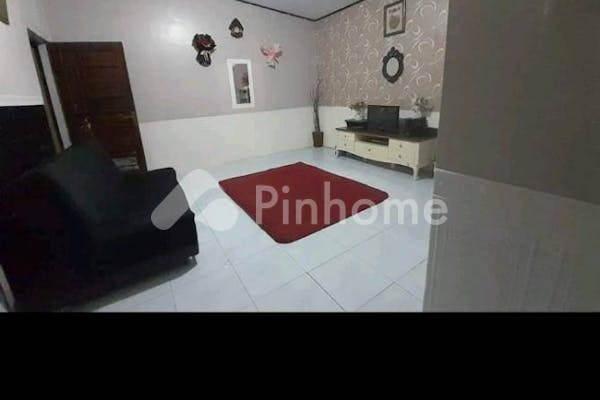 dijual rumah lingkungan nyaman dan asri di jl gandaria 1 - 5