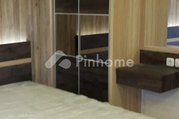 dijual apartemen murah full furnish di sudirman suites - 5