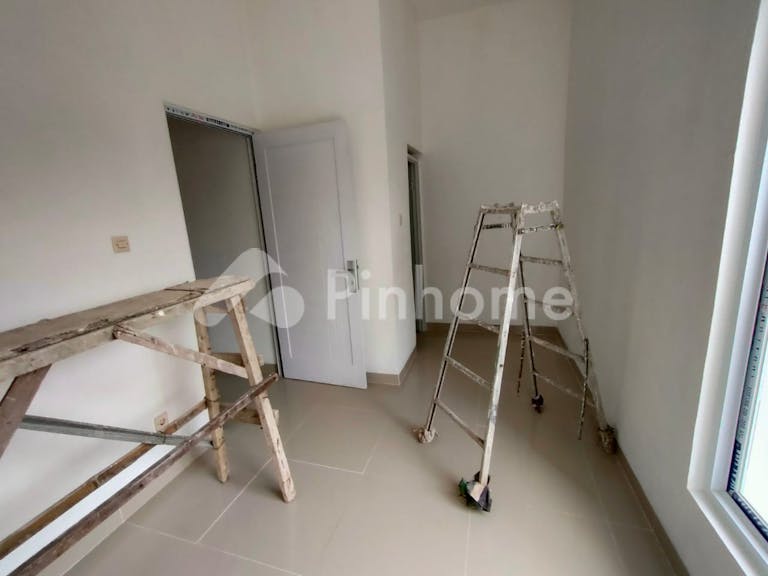 dijual rumah siap huni dekat stasiun di jl agus salim kota bekasi - 5