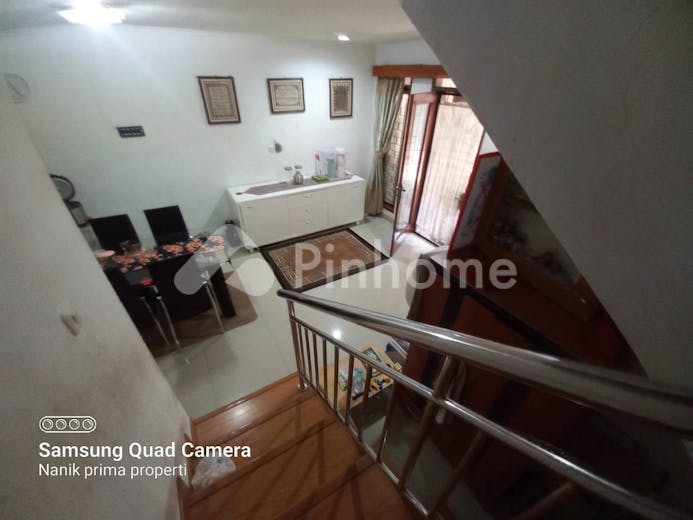 dijual rumah minimalis 2 lantai komplek dekat pemkot di puri cipageran indah 1 - 16