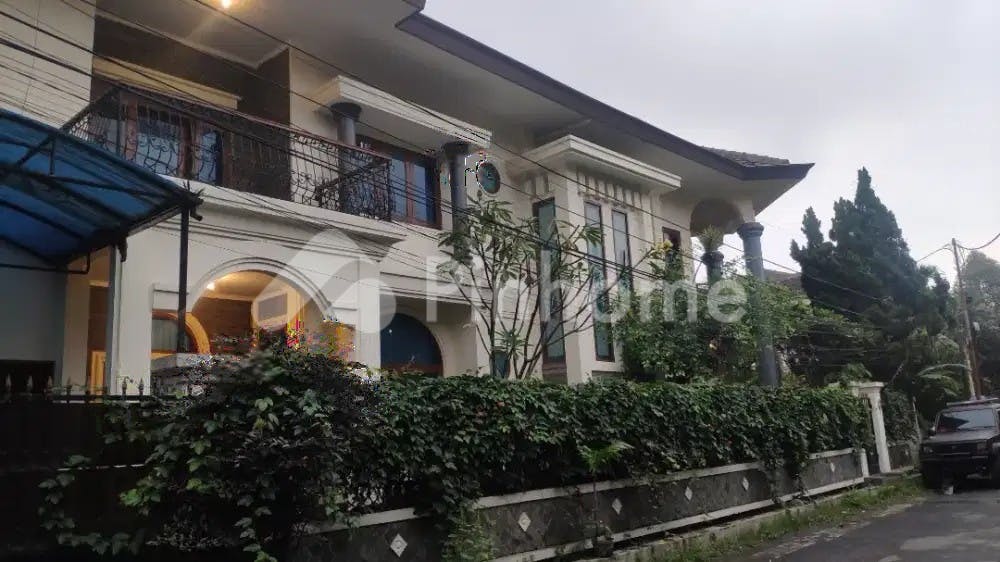 Disewakan Rumah 2 Lantai Full Furnish di Jl Purwakarta Antapani Rp95 Juta/bulan | Pinhome