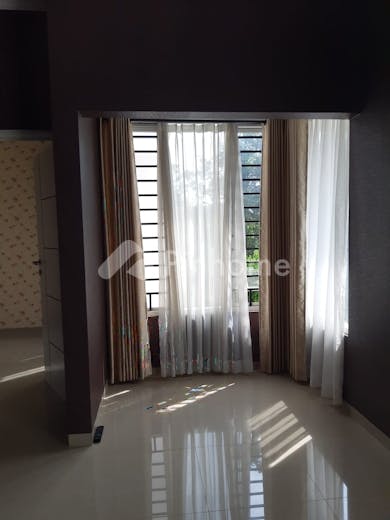 dijual rumah second di pandean lamper - 9