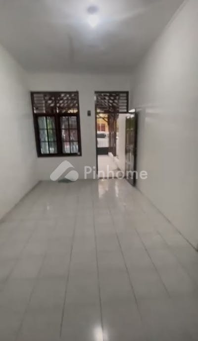 dijual rumah 3kt 128m2 di jln flamboyan - 3