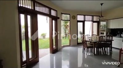 dijual rumah apik dan terawat   di puri indah - 3