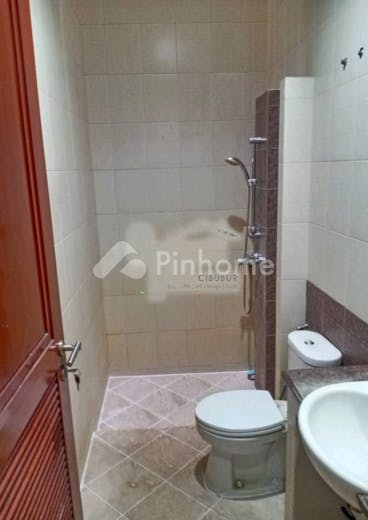 dijual rumah 2 lantai bagus siap huni semi furnished shm di citra gran cibubur - 7