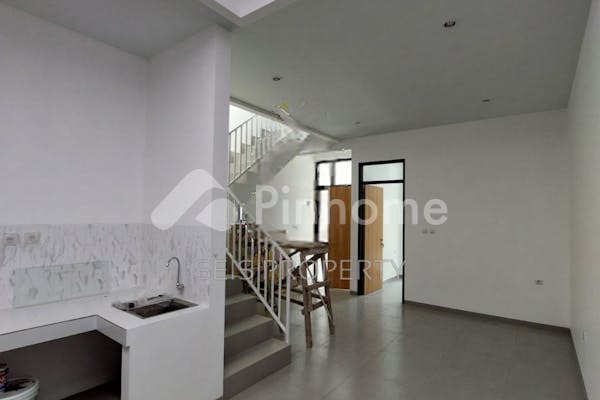 similar property dijual rumah 2 lantai minimalis di tki 1 kota bandung - 11