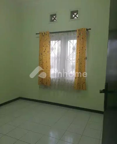 dijual rumah di perumahan tirtasani estate malang di perumahan tirtasani malang - 4