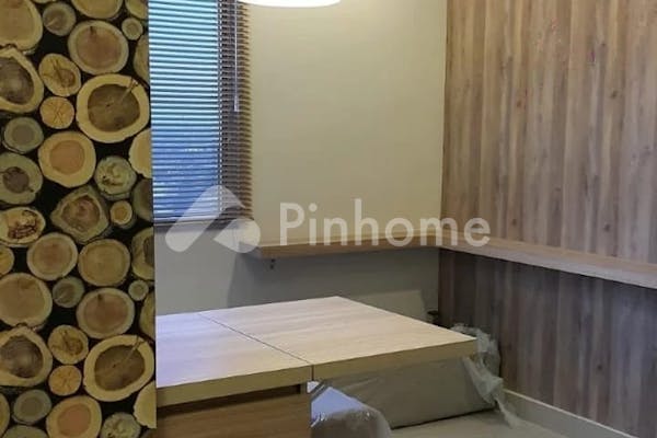 dijual apartemen murah full furnish di sudirman suites - 4