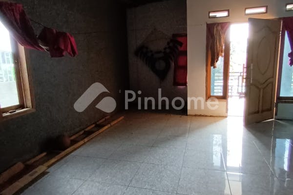 dijual rumah 2 lantai siap huni di jl  pasir honje - 4