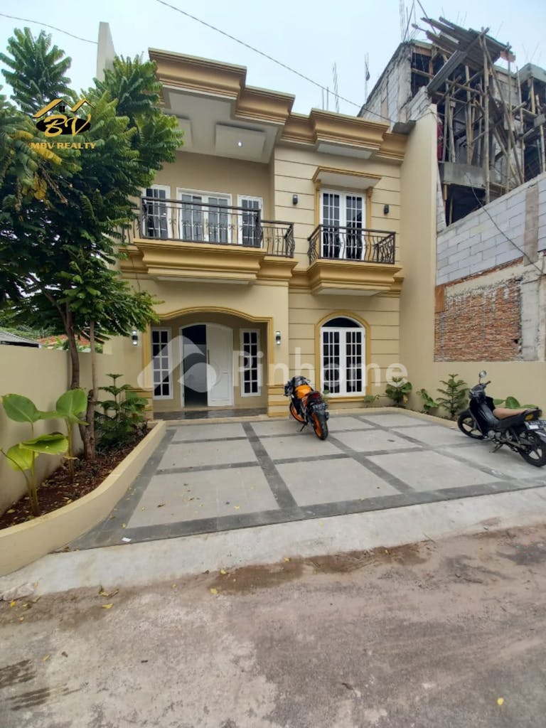 dijual rumah modern klasik ready stok di komplek ciganjur jagakarsa jaksel - 1