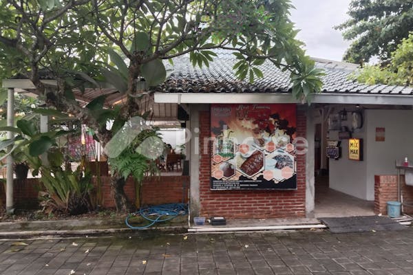 dijual tanah komersial tanah bonus resto joglo klasik di jalan tirtodipuran - 1