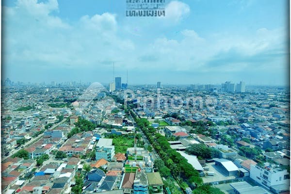 disewakan apartemen disewa wang residence 2br   1 study high floor best city view di wang residence - 2