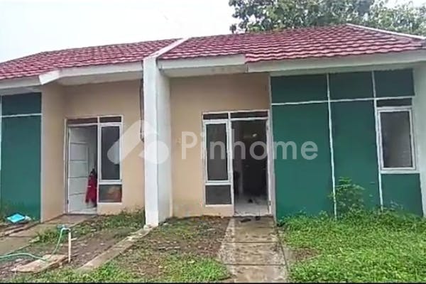 dijual rumah perumnas cluster telaga indah di jl telaga indah pucang gading - 1