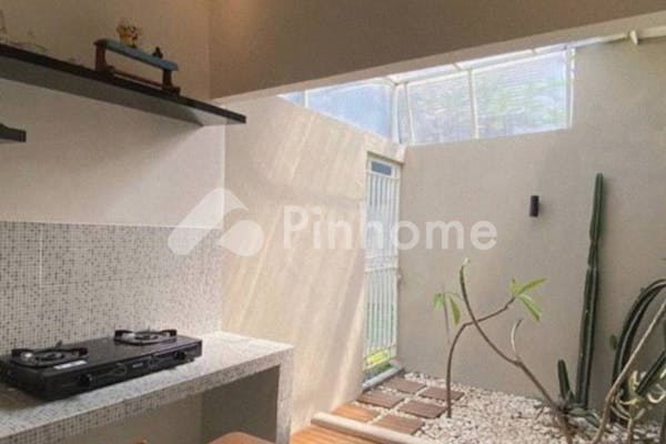 dijual rumah 300 jutaan barat surabaya di petiken - 3