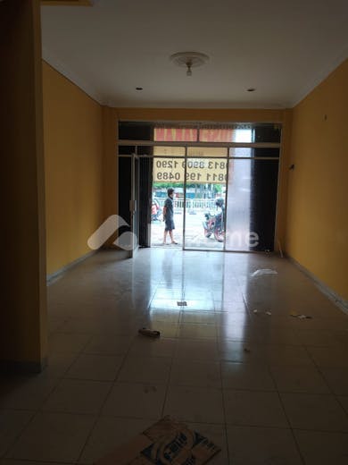 dijual ruko 2lt siap huni dekat mall di jl  boulevard klp  gading  pegangsaan dua 14240 - 5