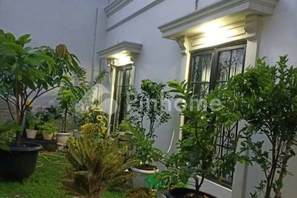 dijual rumah siap huni dekat rs di - 13