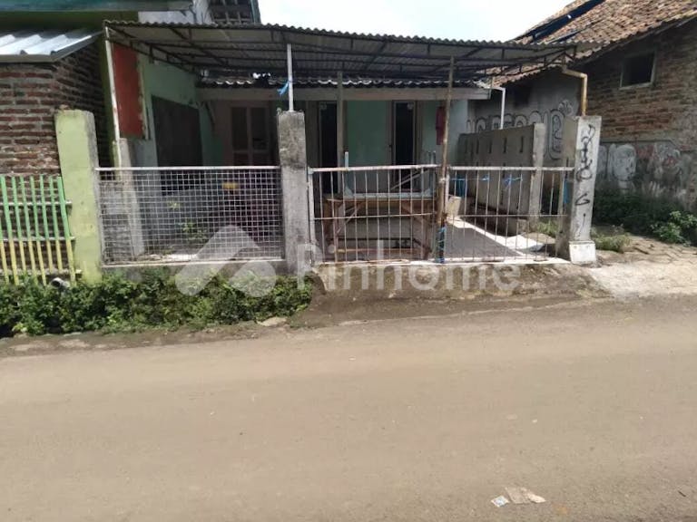 dijual rumah murah strategis pinggir jalan di jl  gedeg kuranji ciracas - 1