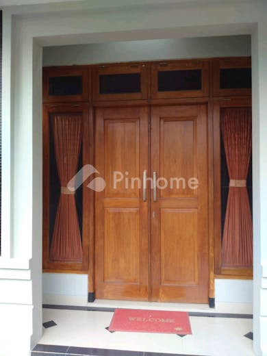 dijual rumah siap huni dekat rs di jl kaliurang km 6 plemburan - 6