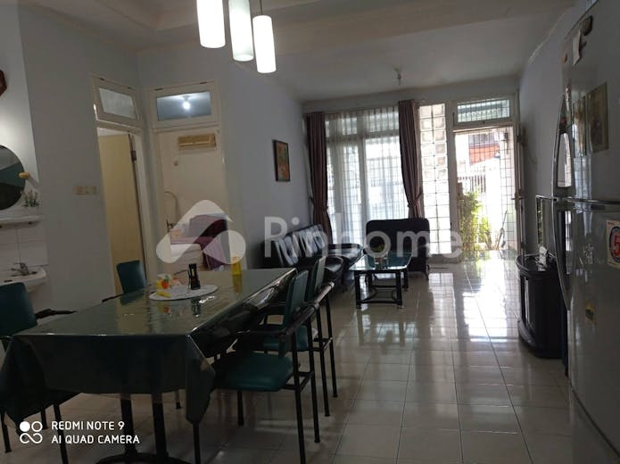 dijual rumah tinggal yg nyaman di taman alfa indah - 2