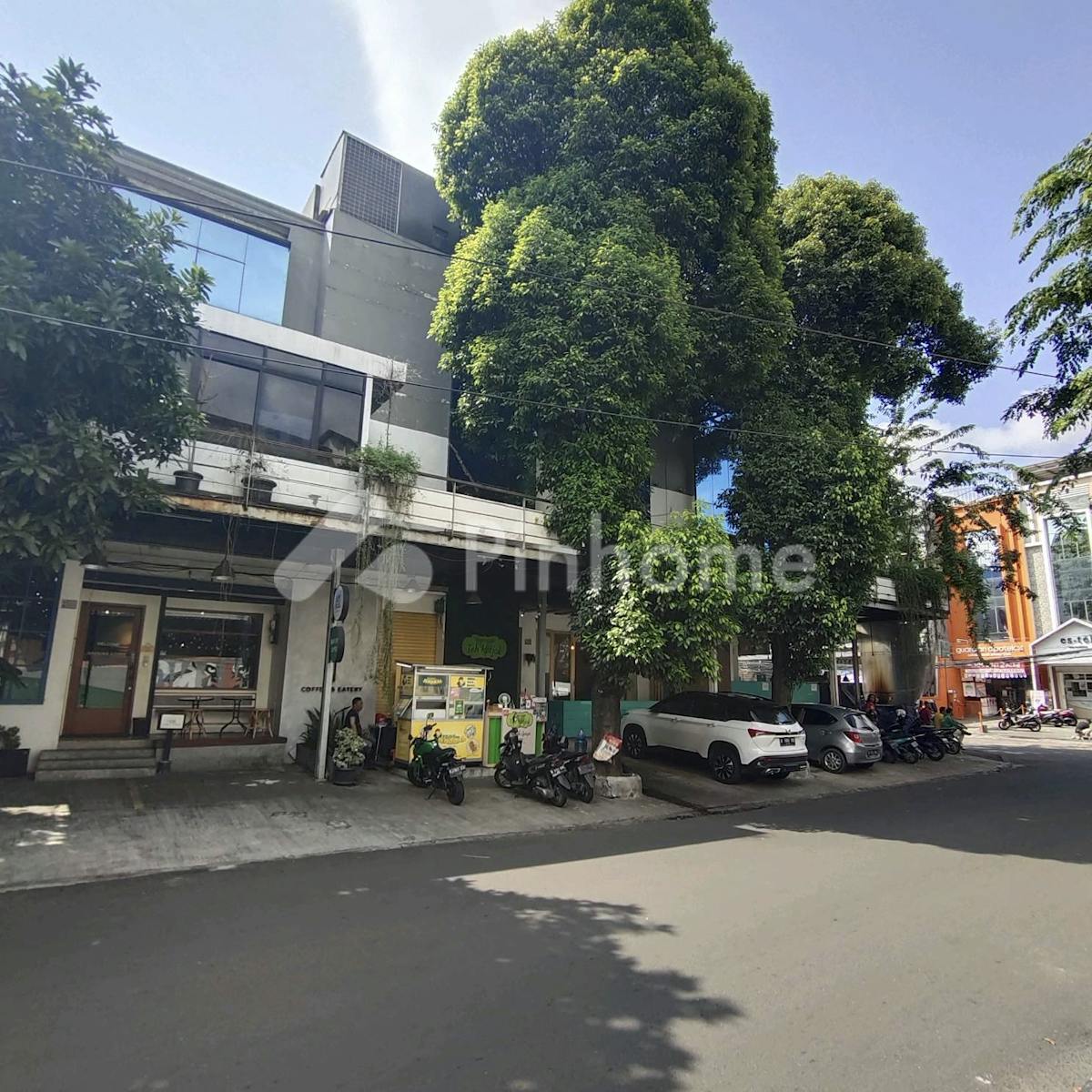 Dijual Ruko Gandeng Lokasi Strategis Pinggir Jalan Utama di Jl. Mandala - Gambar 1